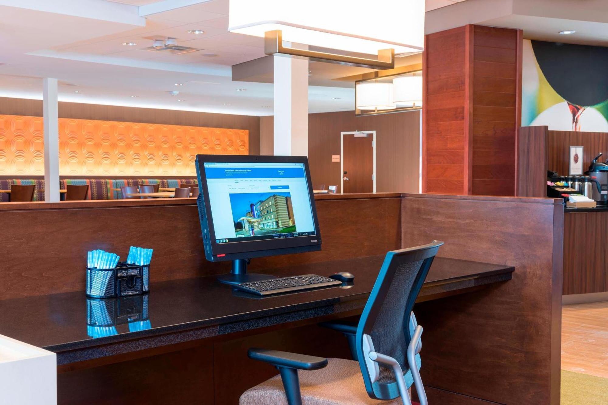 Fairfield Inn & Suites By Marriott Indianapolis Фишърс Екстериор снимка