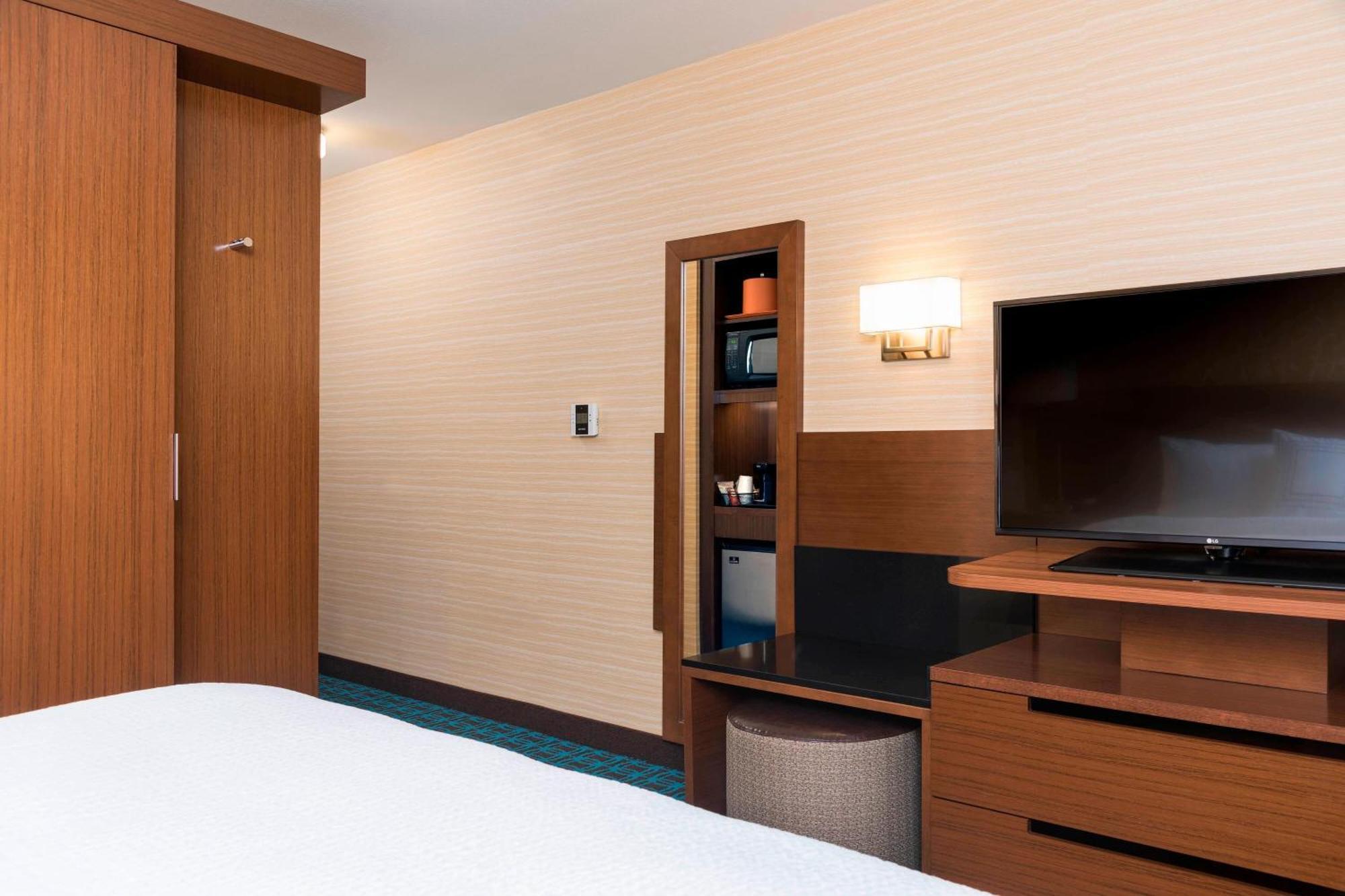 Fairfield Inn & Suites By Marriott Indianapolis Фишърс Екстериор снимка